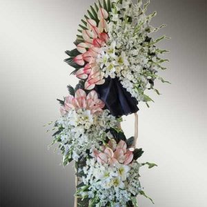 تاج گل سه طبقه اس